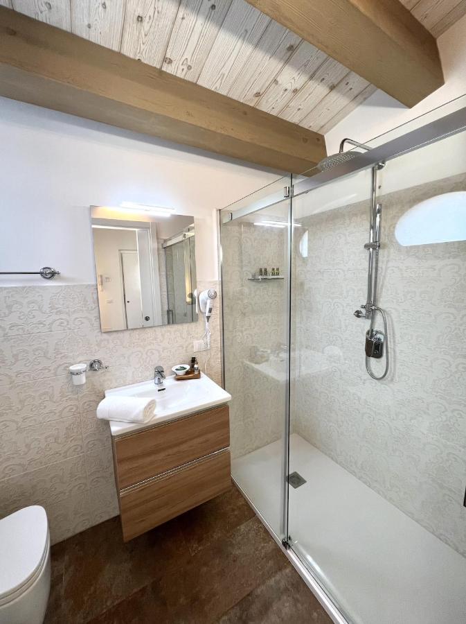 L'Ulivo Comfort Rooms 泰拉西尼 外观 照片