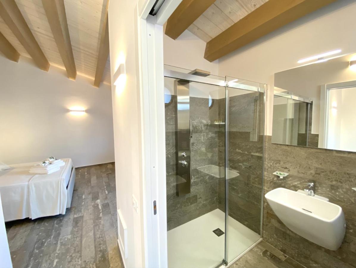 L'Ulivo Comfort Rooms 泰拉西尼 外观 照片